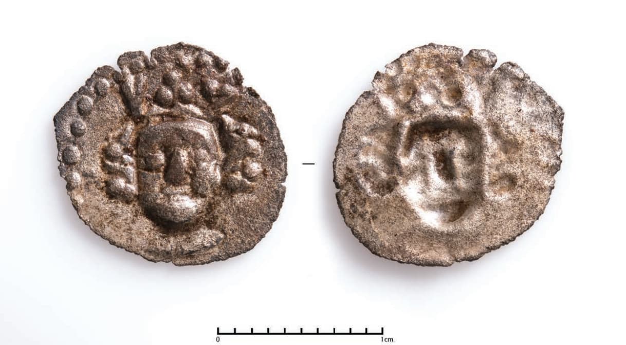 The two sides of the samme silver coin.